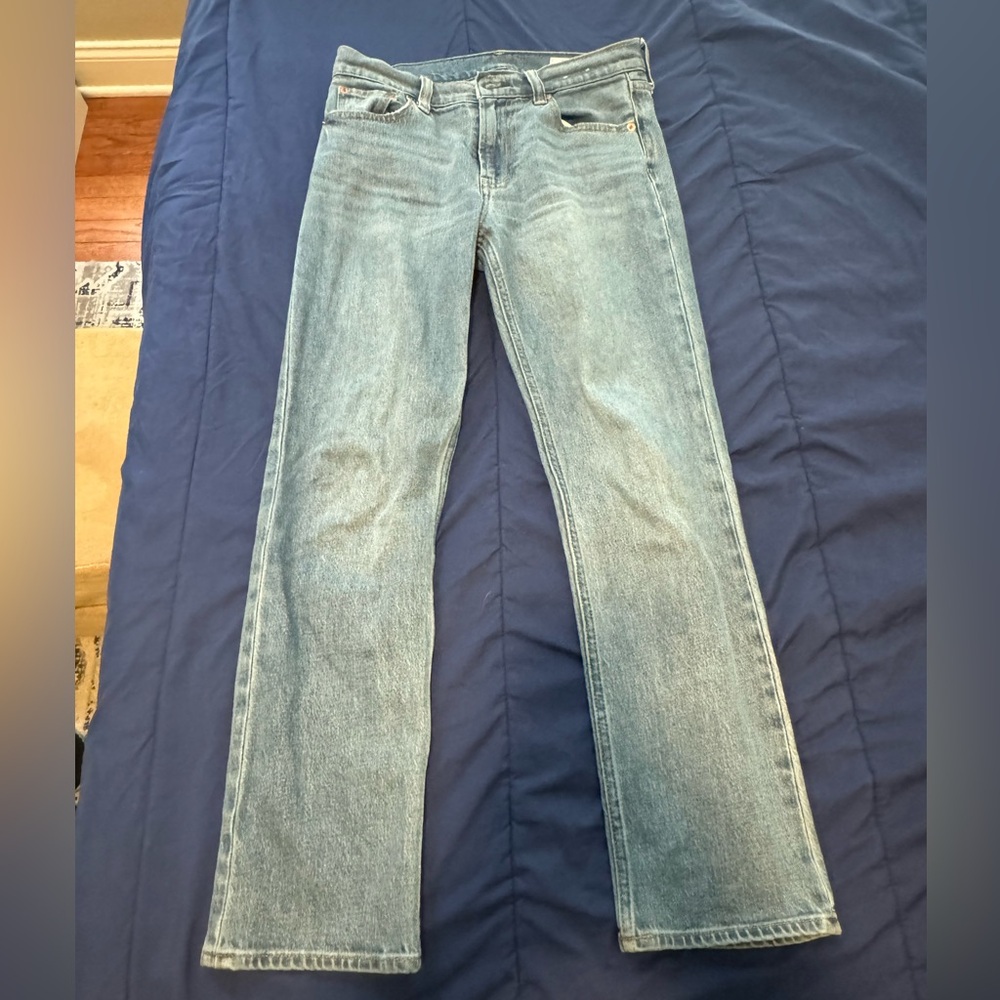 27 petite Gap High Rise 90s straight leg jeans.